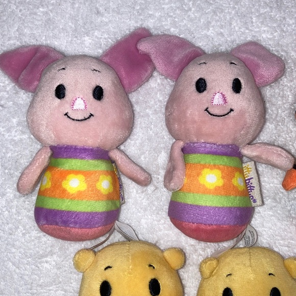 Hallmark itty bitty Winnie the Pooh tigger eeyore mini plush - Picture 2 of 9